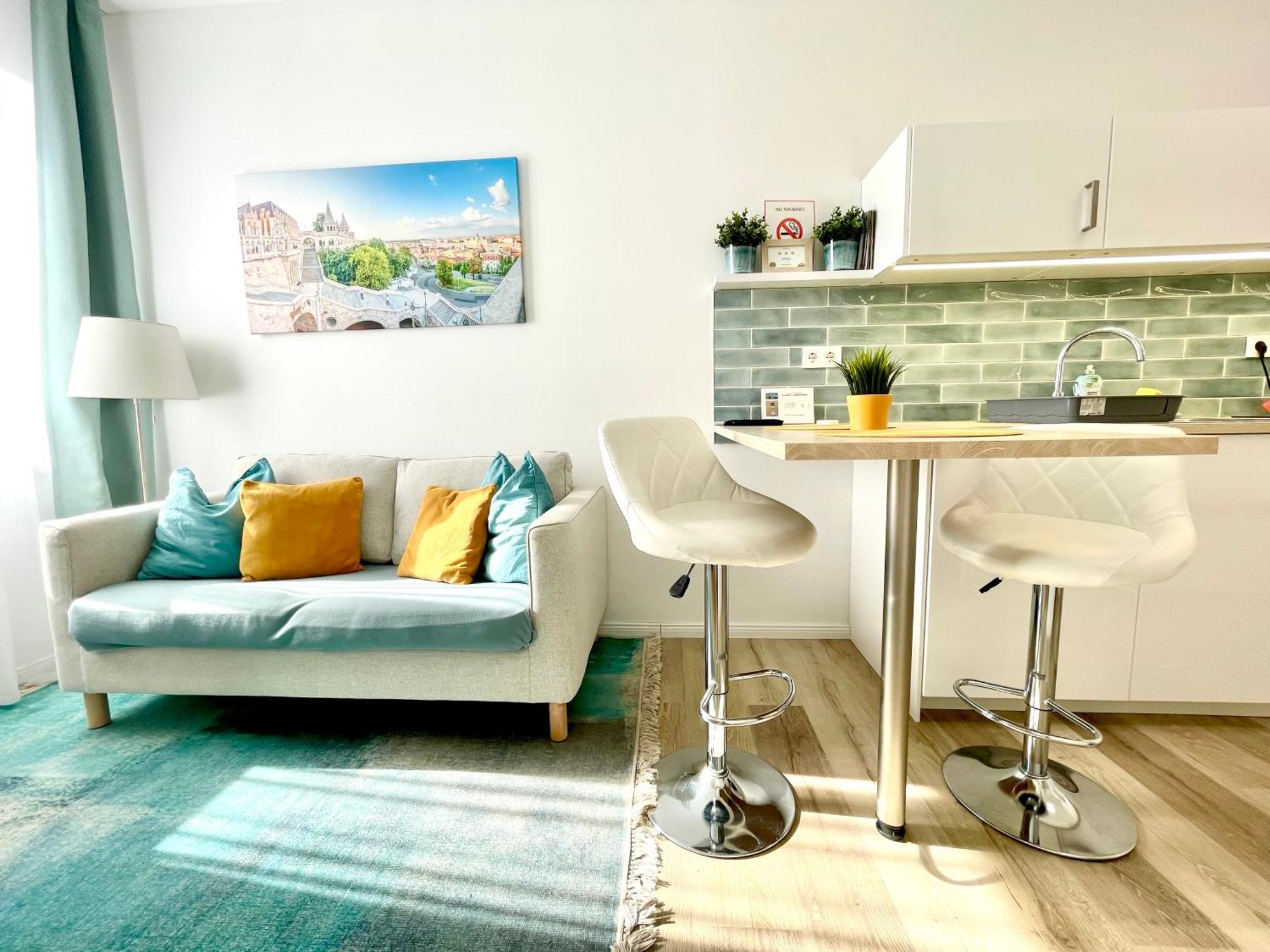 Margaret Apartment Next To The Lukacs Spa With Panorama Danube Budapest Exteriör bild