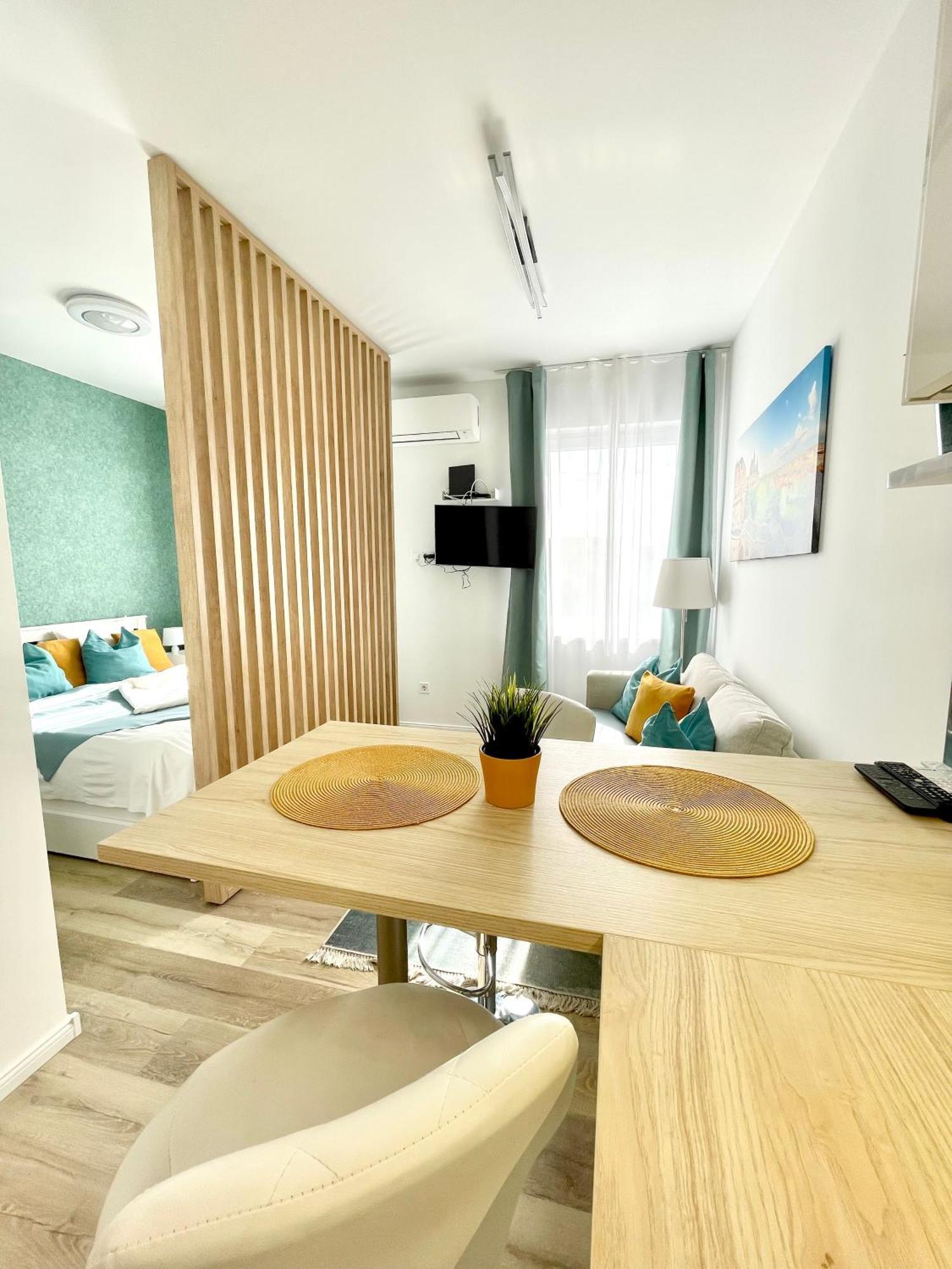 Margaret Apartment Next To The Lukacs Spa With Panorama Danube Budapest Exteriör bild
