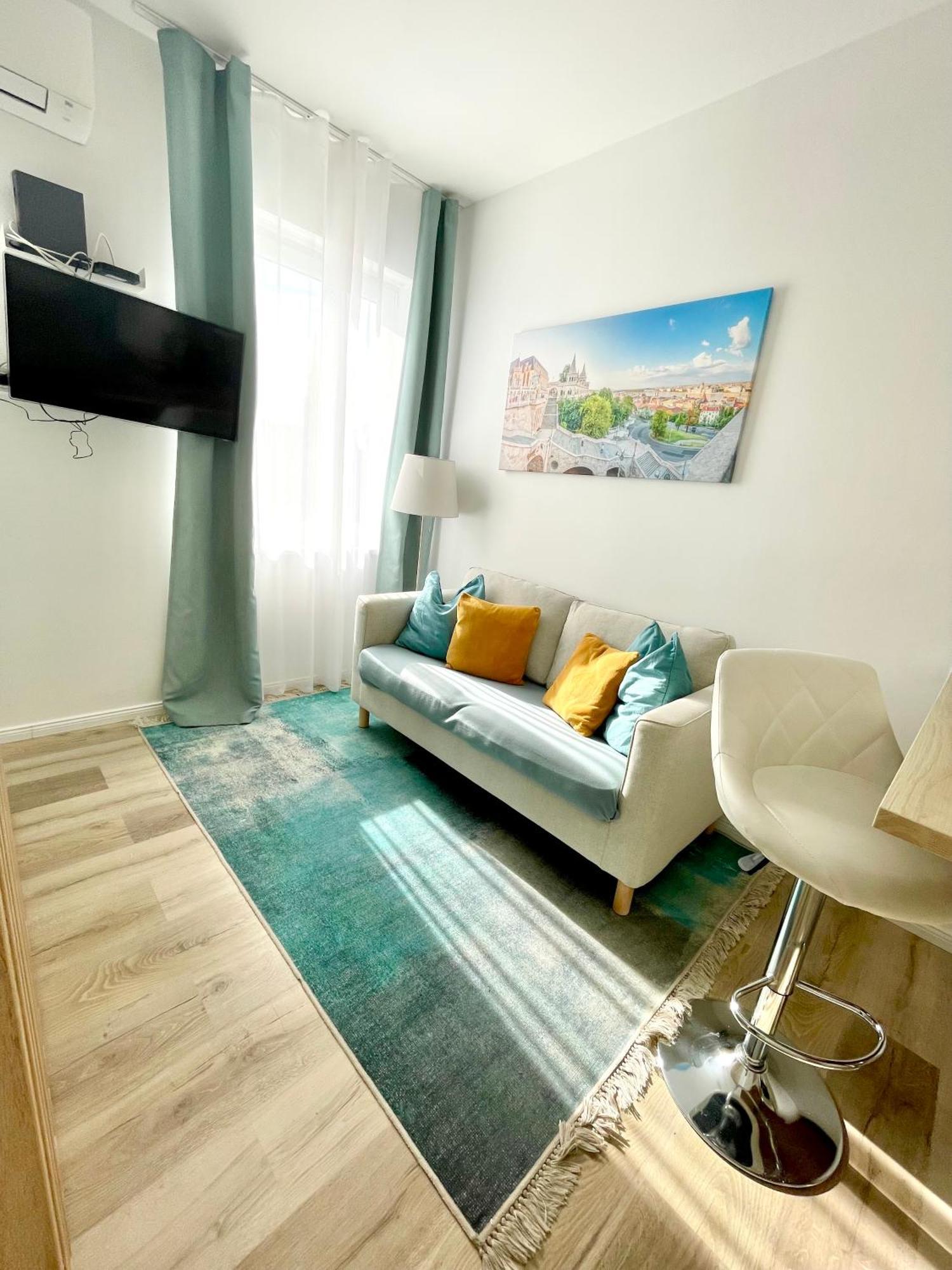 Margaret Apartment Next To The Lukacs Spa With Panorama Danube Budapest Exteriör bild